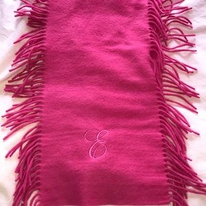 100% Cashmere scarf with cursive “E”